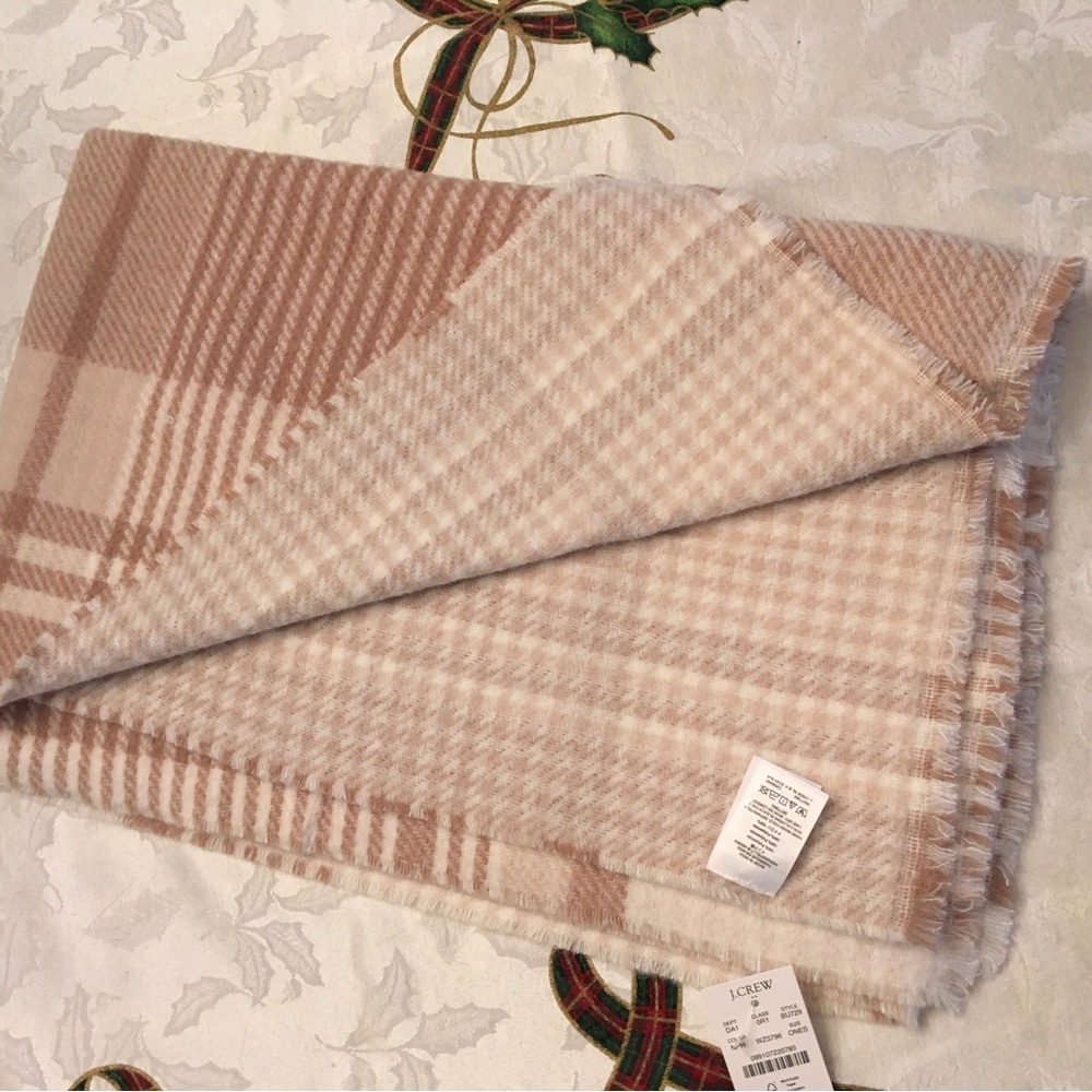 NWT Lands End winter scarf - Picture 7 of 7